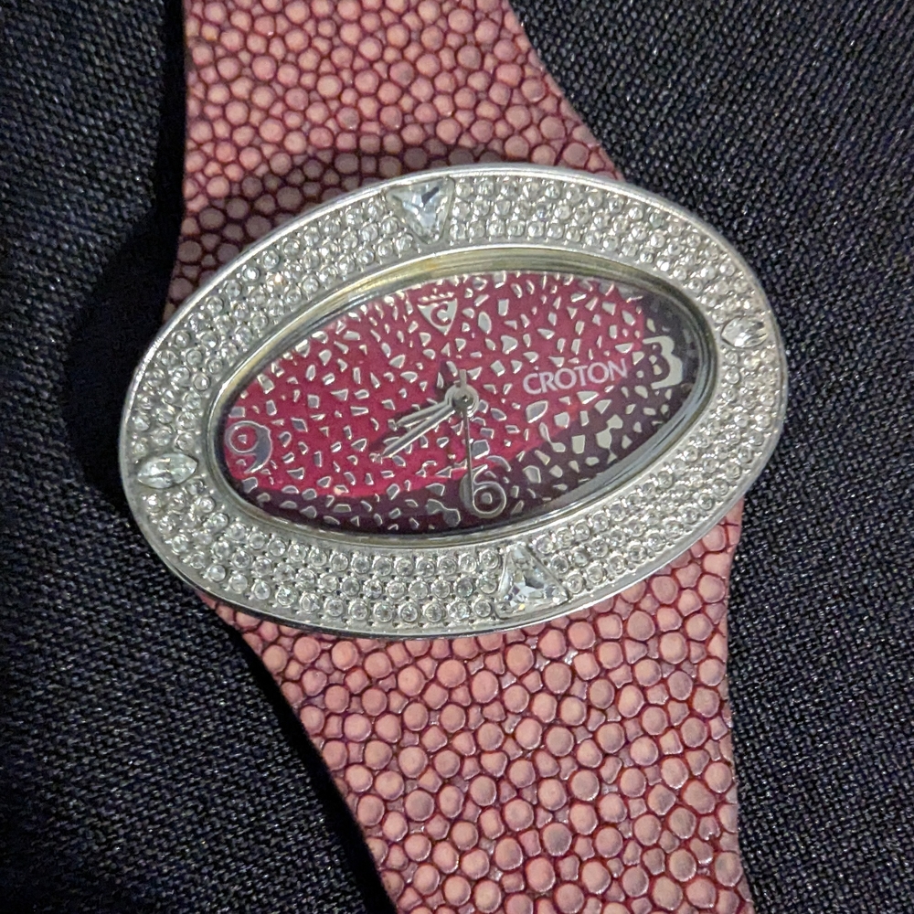 Red Textured Watch with Oval Face - Picture 2 of 3